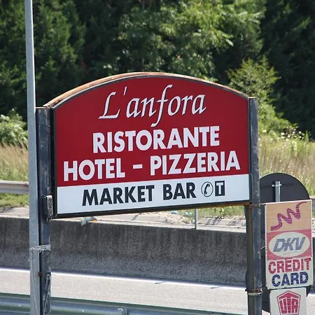 Anfora Hotel 2*